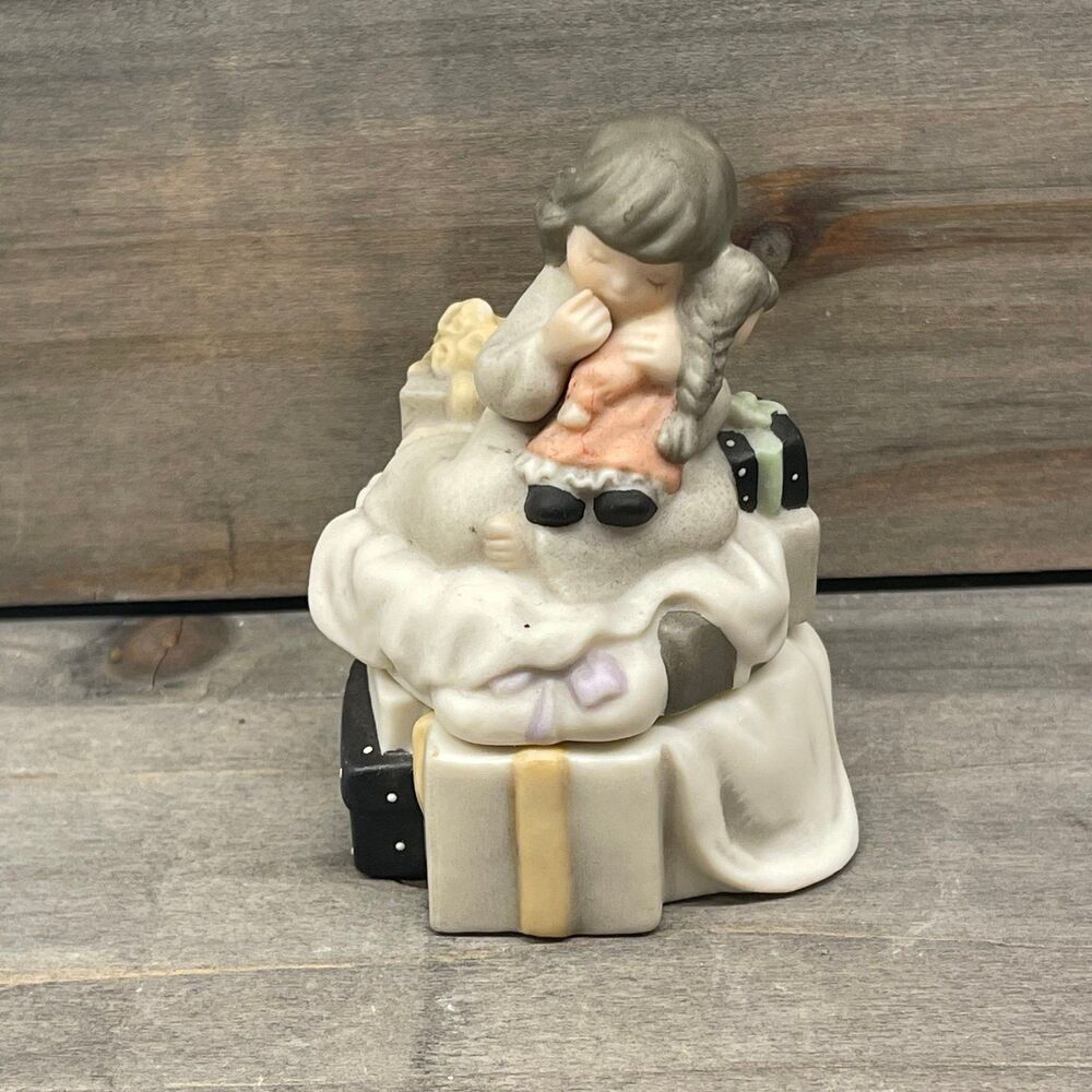 1999 Enesco Pretty as a Picture Trinket Box A Peaceful Moment to Share Together